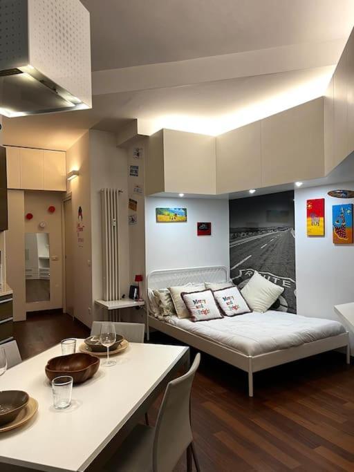 Apartamento Il Nido Del Centro Storico-a Due Passi Dai Navigli E Dal Duomo *